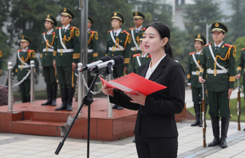 学生代表发言